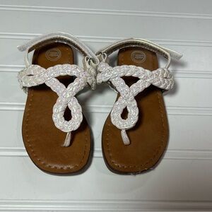 Wonder Nation Girls Size 8 Braided White Iridescent Crisscross Sandals NWOT